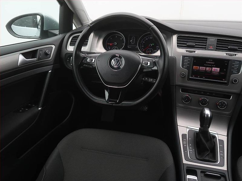 Volkswagen Golf (2016) 1.6 TDI, Automat, Tempomat - fotka 7 z 18