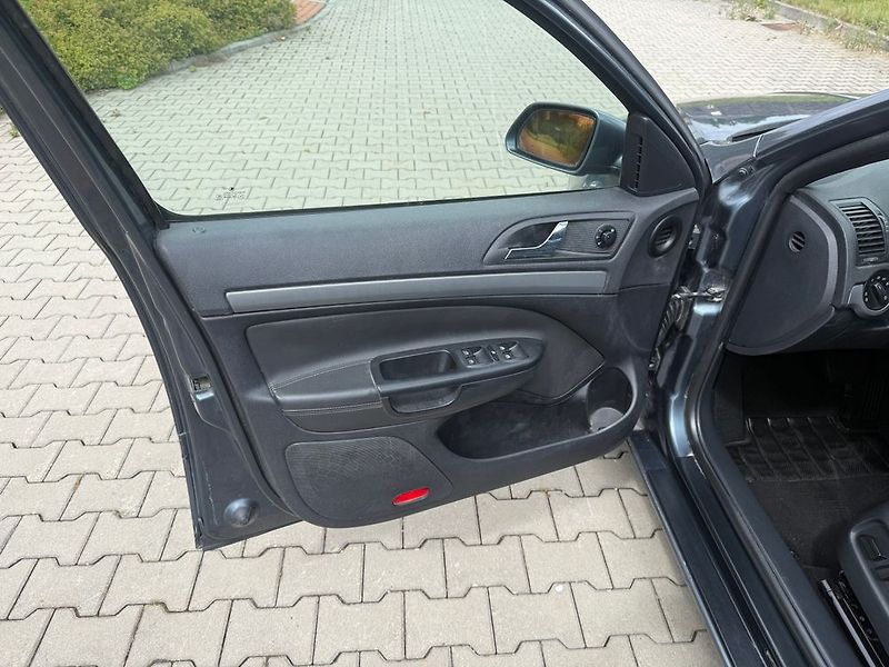 Škoda Octavia (2006) - fotka 3 z 42