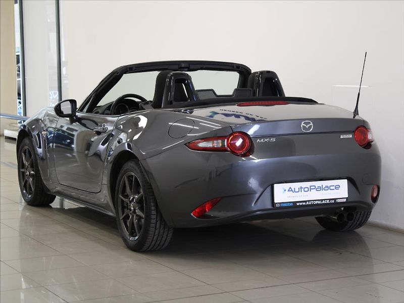 Mazda MX-5 1,5 G130 1.majitel ČR 66tkm. - fotka 3 z 15