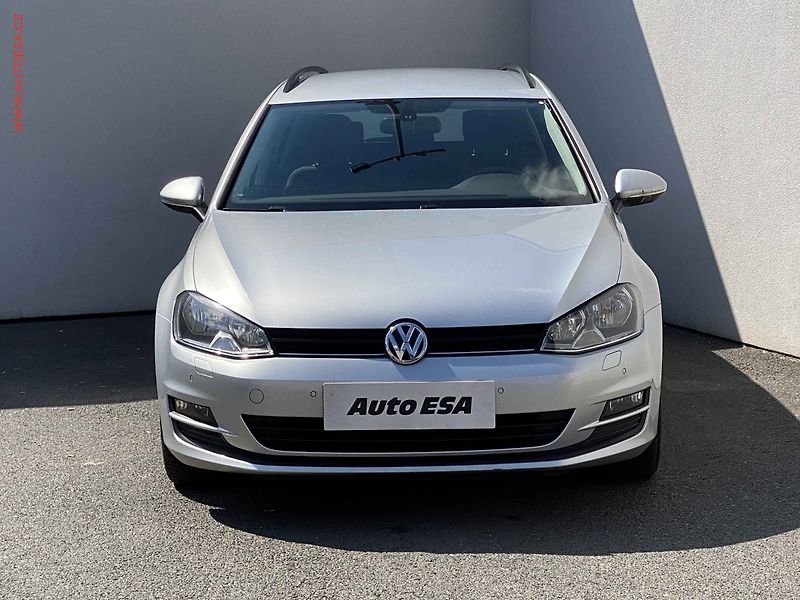 Volkswagen Golf (2014) 1.6 TDi, Comfortline, +kola - fotka 2 z 17