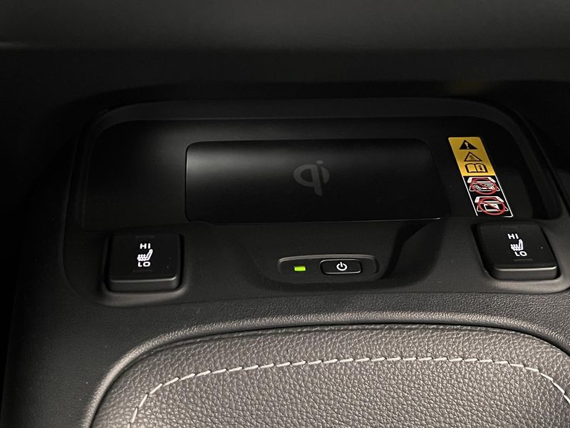 Toyota Corolla (2024) TS 1.8 HEV STYLE - fotka 12 z 18