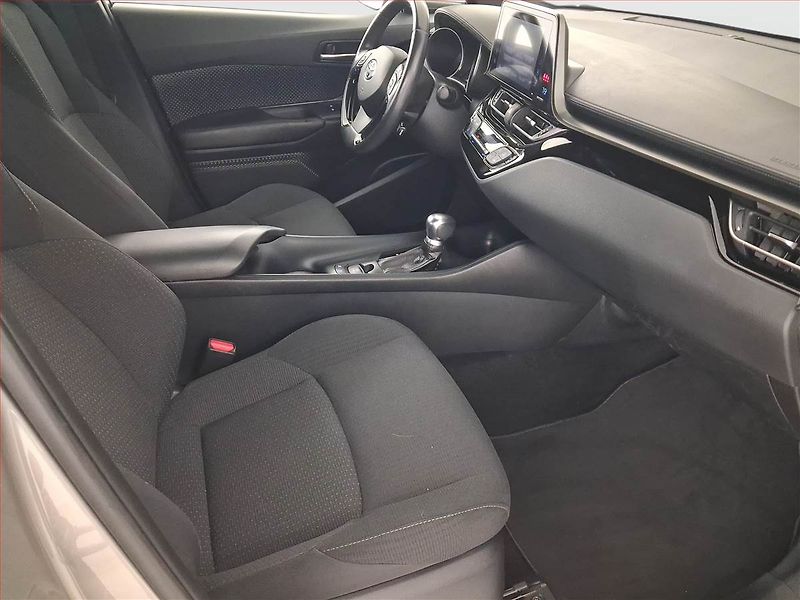 Toyota C-HR (2018) 1.8 Hybrid, Automat - fotka 9 z 25