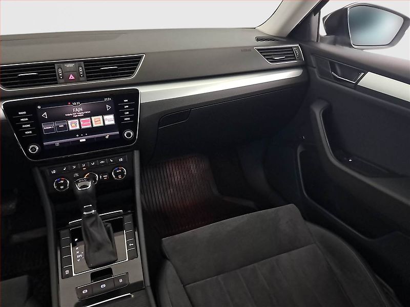 Škoda Superb (2019) 2.0 TDI, Automat, Kůže, Navi - fotka 8 z 26