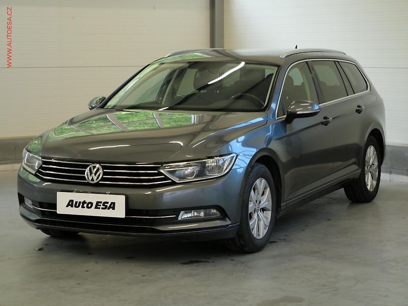 Volkswagen Passat (2015) 2.0 TDi, DSG, park.asist - fotka 3 z 21