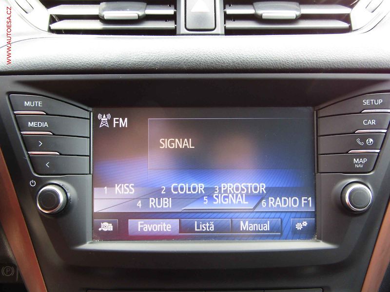 Toyota Avensis (2015) 2.0 D, ČR - fotka 16 z 18