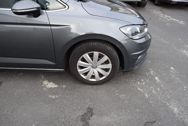 Volkswagen Touran (2017) 1.2TSI 81kw CLBMT 7MÍST TAŽNÉ - fotka 5 z 45