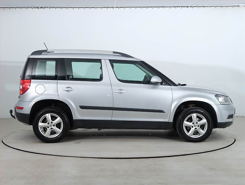 Škoda Yeti (2016) 2.0 TDI, 4X4, Automat, Navi - fotka 6 z 20