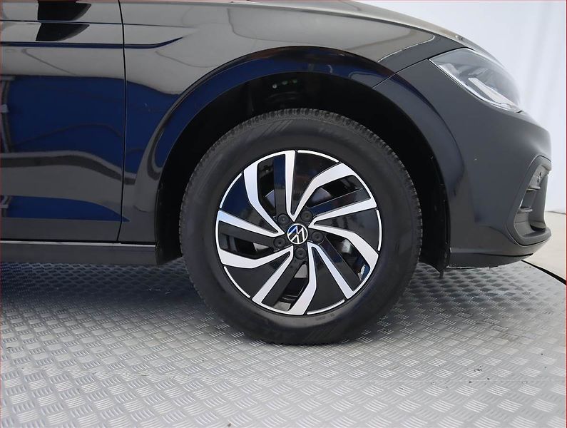 Volkswagen Polo (2025) 1.0 TSI - fotka 15 z 22
