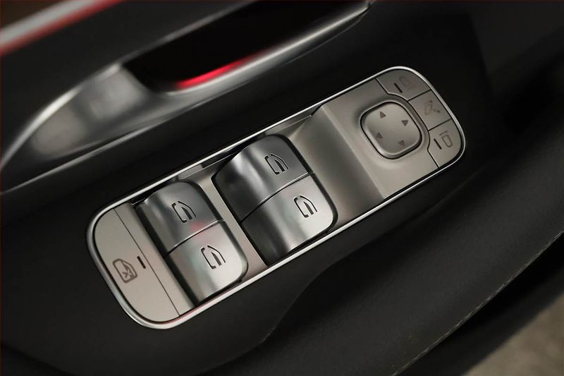 Mercedes-Benz GLE (2020) 450 - fotka 23 z 31