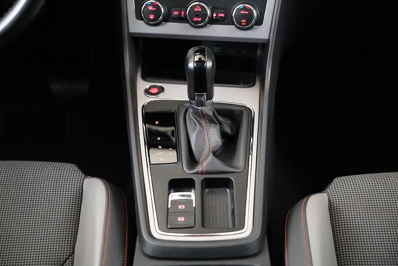 Seat Leon - fotka 24 z 27