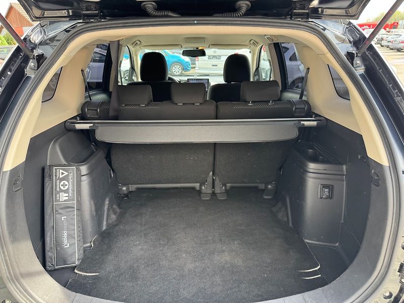 Mitsubishi Outlander (2017) Invite 2.0i MIVEC - fotka 20 z 27