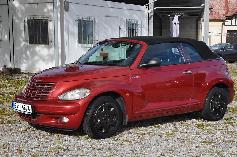 Chrysler PT Cruiser 2.4i 105kW Cabrio - fotka 5 z 17