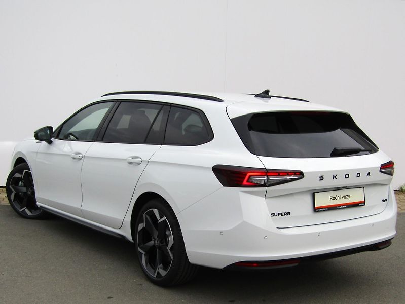Škoda Superb (2026) Combi Sportline 2.0 TDI 142 kW - fotka 13 z 30