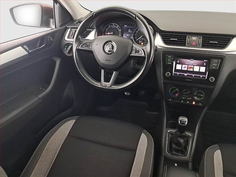 Škoda Rapid (2018) 1.0 TSI, Tempomat - fotka 7 z 19