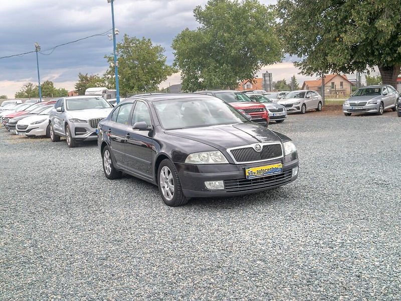 Škoda Octavia (2005) 1.9TDI 77KW – PO ROZVODECH - fotka 3 z 32