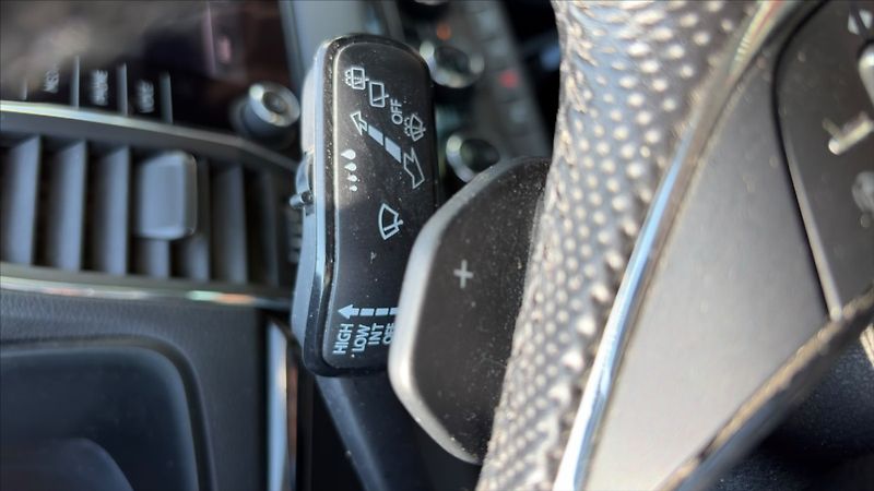 Škoda Karoq 2,0 TDi 110kw DSG 4x4 LED DPH - fotka 9 z 20