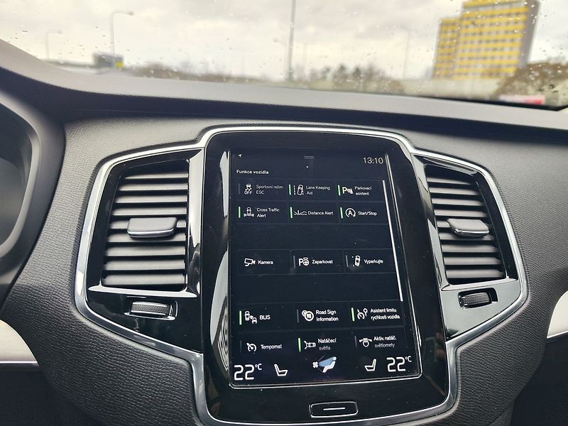 Volvo XC90 2.0 T6/235kW Momentum AWD ČR - fotka 21 z 35