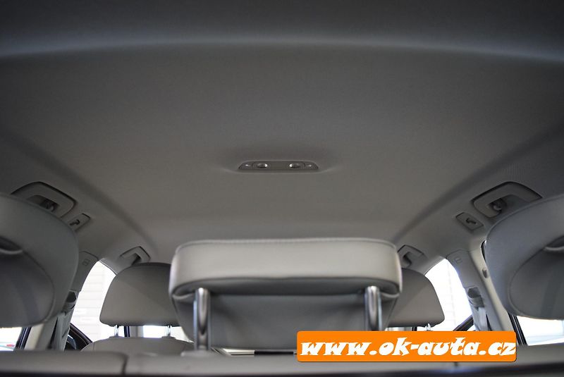 Audi Q5 2.0 TDI QUATTRO PRAV.SERVIS - fotka 19 z 60
