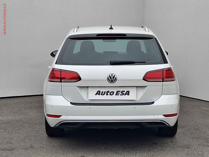 Volkswagen Golf (2018) 2.0 TDi, Join, LED, navi - fotka 5 z 18