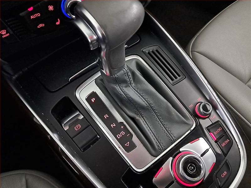 Audi Q5 (2014) 3.0 TDI, 4X4, Automat, Kůže - fotka 13 z 24