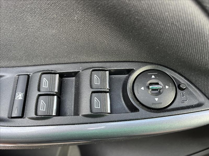 Ford Focus 1,6 TDCi KLIMA ROZVODY SERVIS - fotka 26 z 38