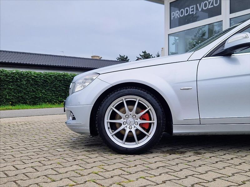 Mercedes-Benz Třídy C 2,2 CDI AVANTGARDE MAN TOPSTAV - fotka 5 z 36