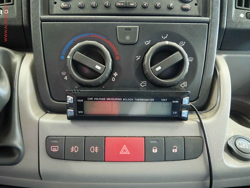 Citroën Jumper (2010) 2.2HDi 9míst LUX, ČR, AC - fotka 18 z 20