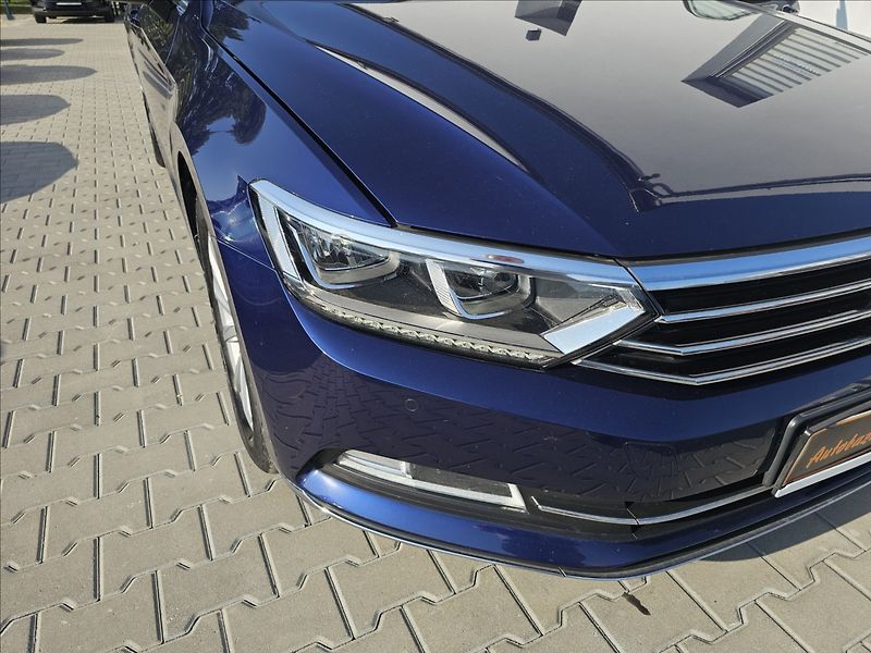 Volkswagen Passat B8 2,0TDi110KW COMFORTLINE - fotka 43 z 49