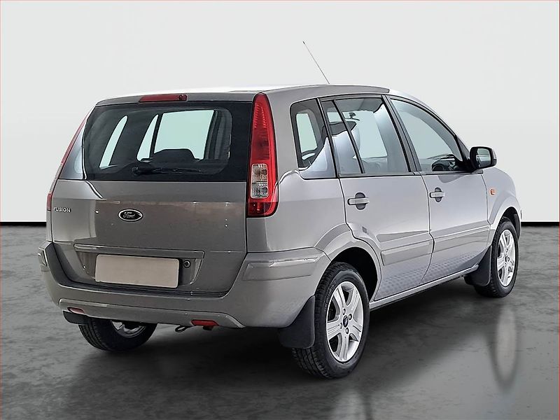 Ford Fusion (2011) 1.4, ČR,1.maj - fotka 5 z 17