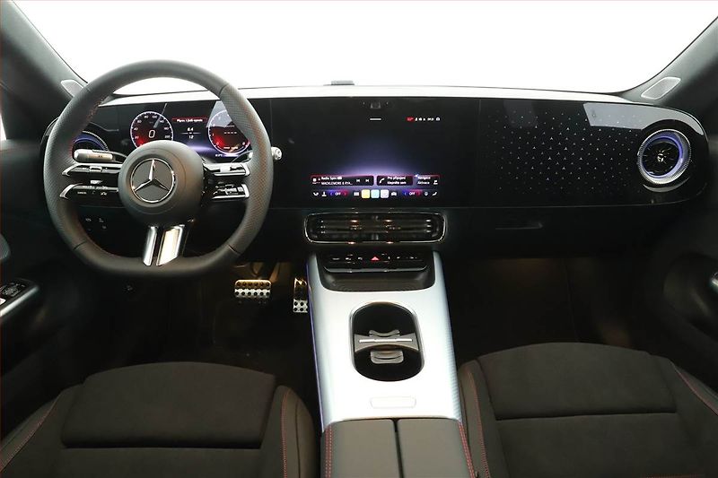Mercedes-Benz CLA (2026) 200 - fotka 19 z 25
