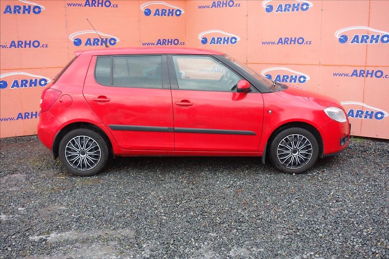 Škoda Fabia 1,2 i,ČR,2 MAJ.,SERV.KN.,KLIMA - fotka 8 z 44