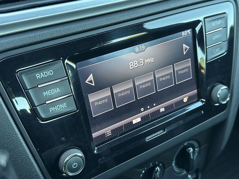 Škoda Rapid (2018) 1.0 TSI Ambition + - fotka 14 z 28