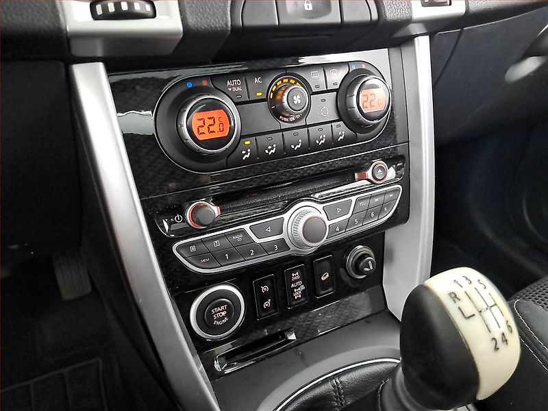 Renault Koleos (2013) 2.0 dCi, 4X4, Navi, Tempomat - fotka 15 z 19