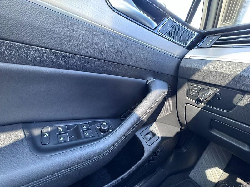 Volkswagen Passat (2017) B8 2,0 TDI 110 KW BEZ AD BLUE - fotka 24 z 50