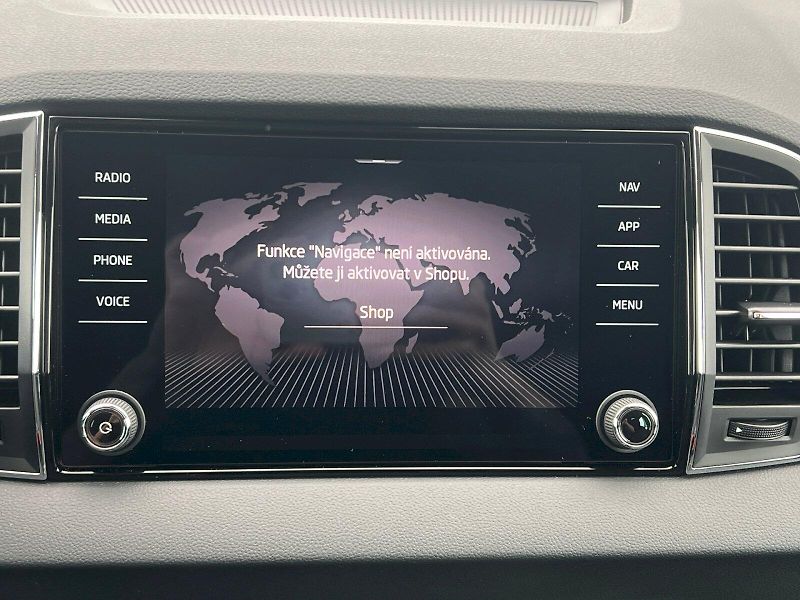 Škoda Karoq (2025) Top Selection 1.5TSi 110kW 6°m - fotka 26 z 31
