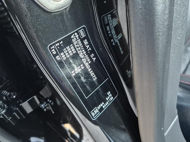 Seat Leon ST FR 2,0TDi 110kw DSG 18ALU - fotka 42 z 43