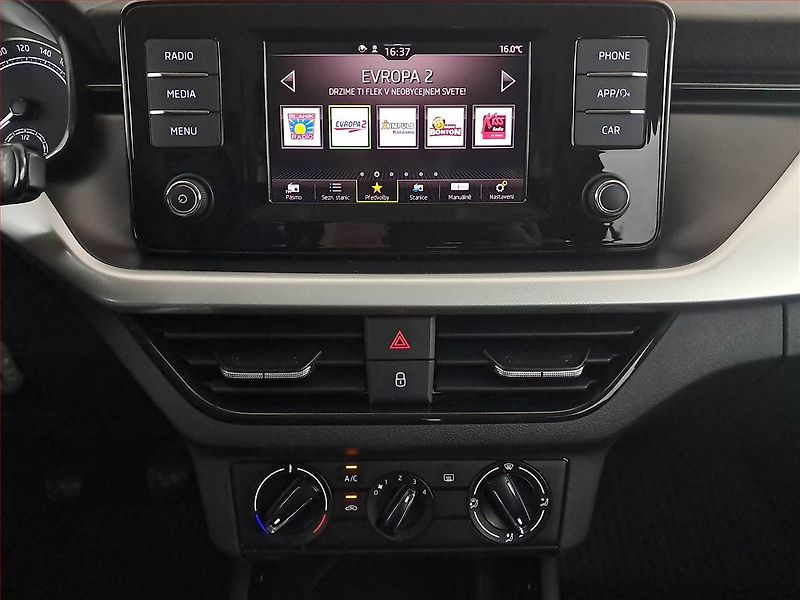 Škoda Scala (2020) Ambition 1.0 TSI, ČR,1.maj - fotka 12 z 18