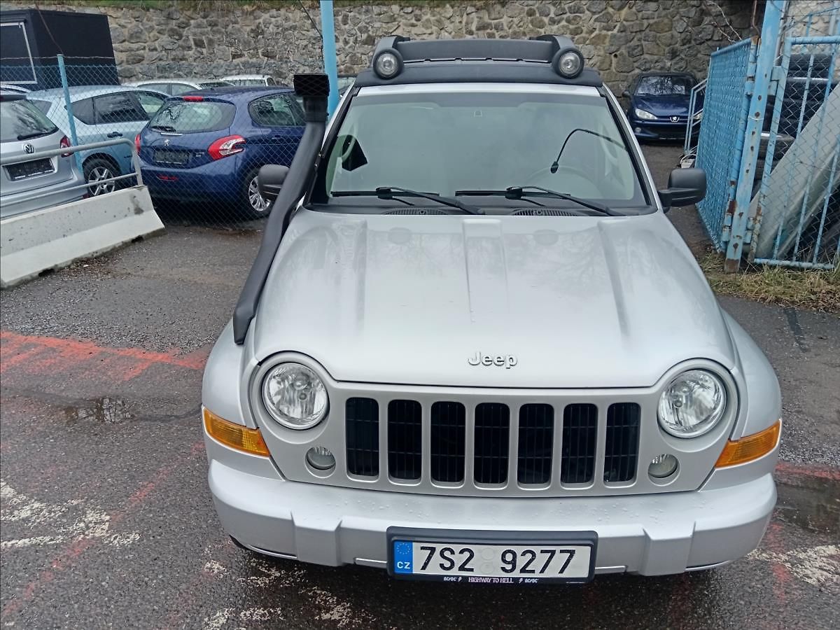 Jeep Cherokee 2,8 CRD