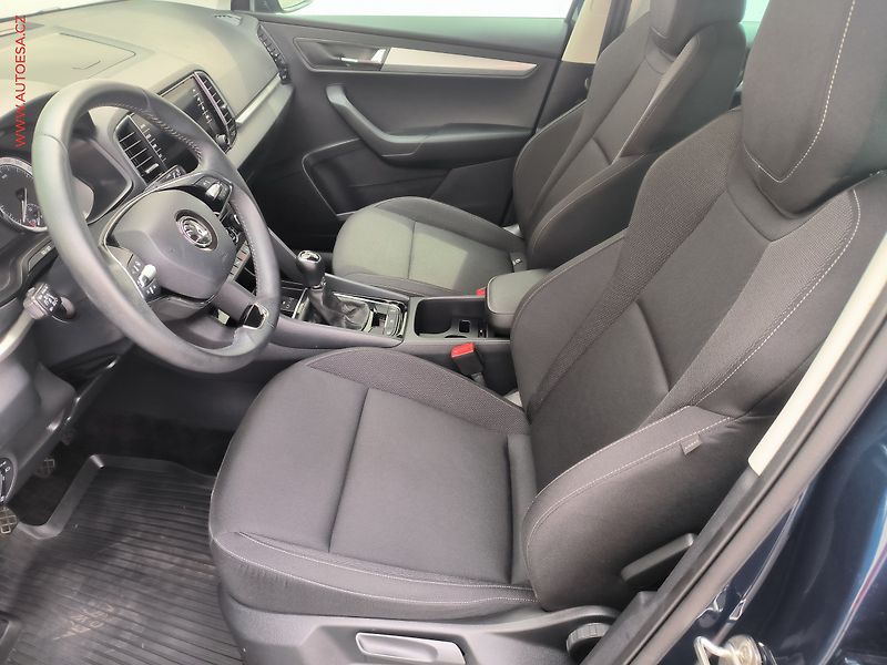 Škoda Karoq (2023) 1.5TSi, ČR, LED, autoAC - fotka 9 z 22
