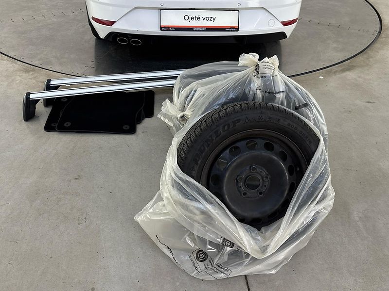 Seat Leon Xcellence - fotka 26 z 29