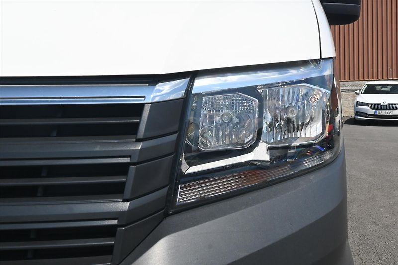 Volkswagen Crafter 2,0 TDI 103 kW L2H2 Tempomat T - fotka 27 z 28