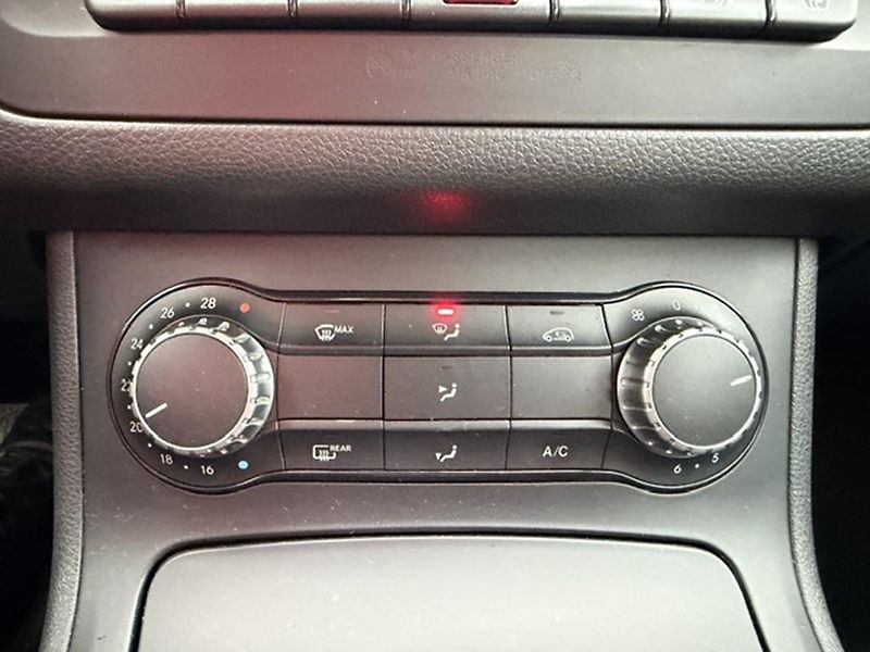 Mercedes-Benz Třídy B B 180 CDi 80kW - fotka 23 z 32