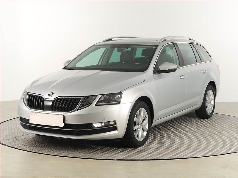 Škoda Octavia (2018) Ambition Plus 2.0 TDI, Automat - fotka 2 z 20
