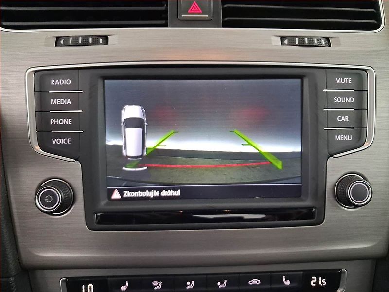 Volkswagen Golf (2017) 1.6 TDI, Serv.kniha, Kůže - fotka 18 z 18