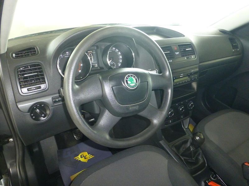 Škoda Yeti (2010) 1,2TSI**77KW**KLIMATIZACE - fotka 12 z 24