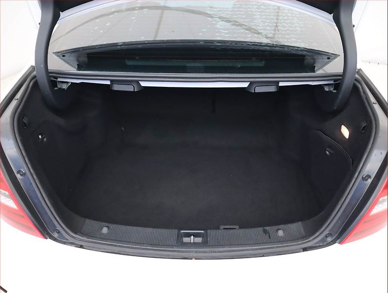 Mercedes-Benz Třídy C (2013) C 350 CDI, Automat, Kůže, Navi - fotka 14 z 19