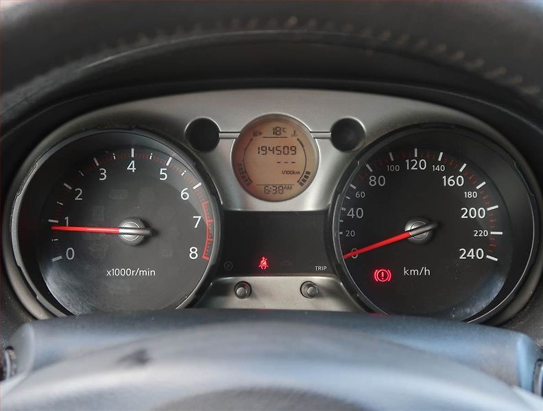 Nissan Qashqai (2007) 1.6, po STK, Tažné, udržované - fotka 11 z 15