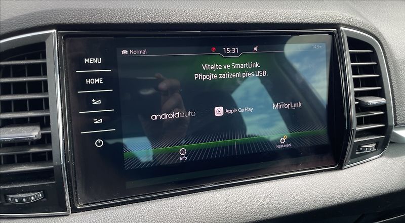 Škoda Karoq 2,0 2,0TDi,110kW,STYLE.,4x4,DS - fotka 21 z 35