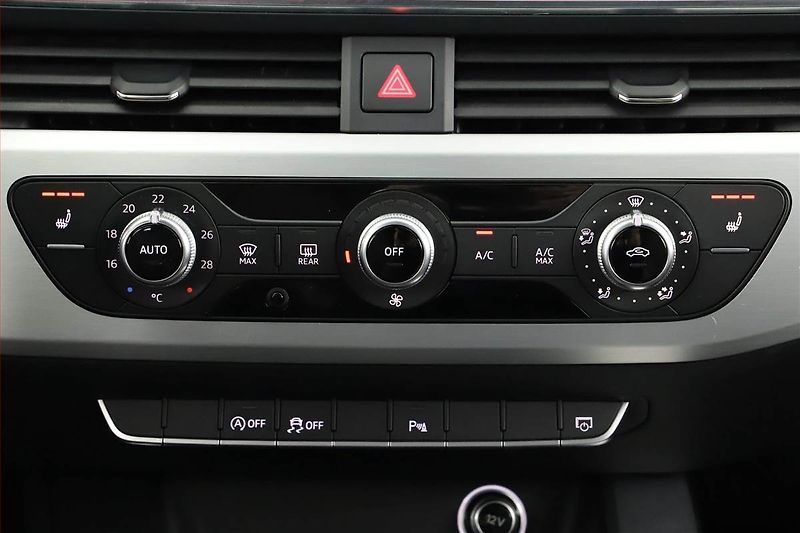 Audi A4 (2016) S-Line 2.0 TDI, Automat, Kůže - fotka 18 z 21