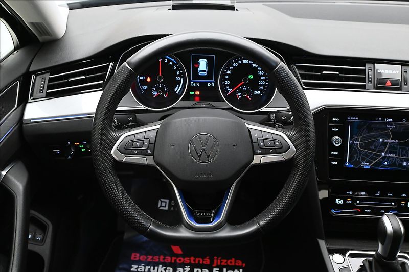 Volkswagen Passat 1,4 GTE TSI 160 kW DSG SoH 92% - fotka 18 z 33
